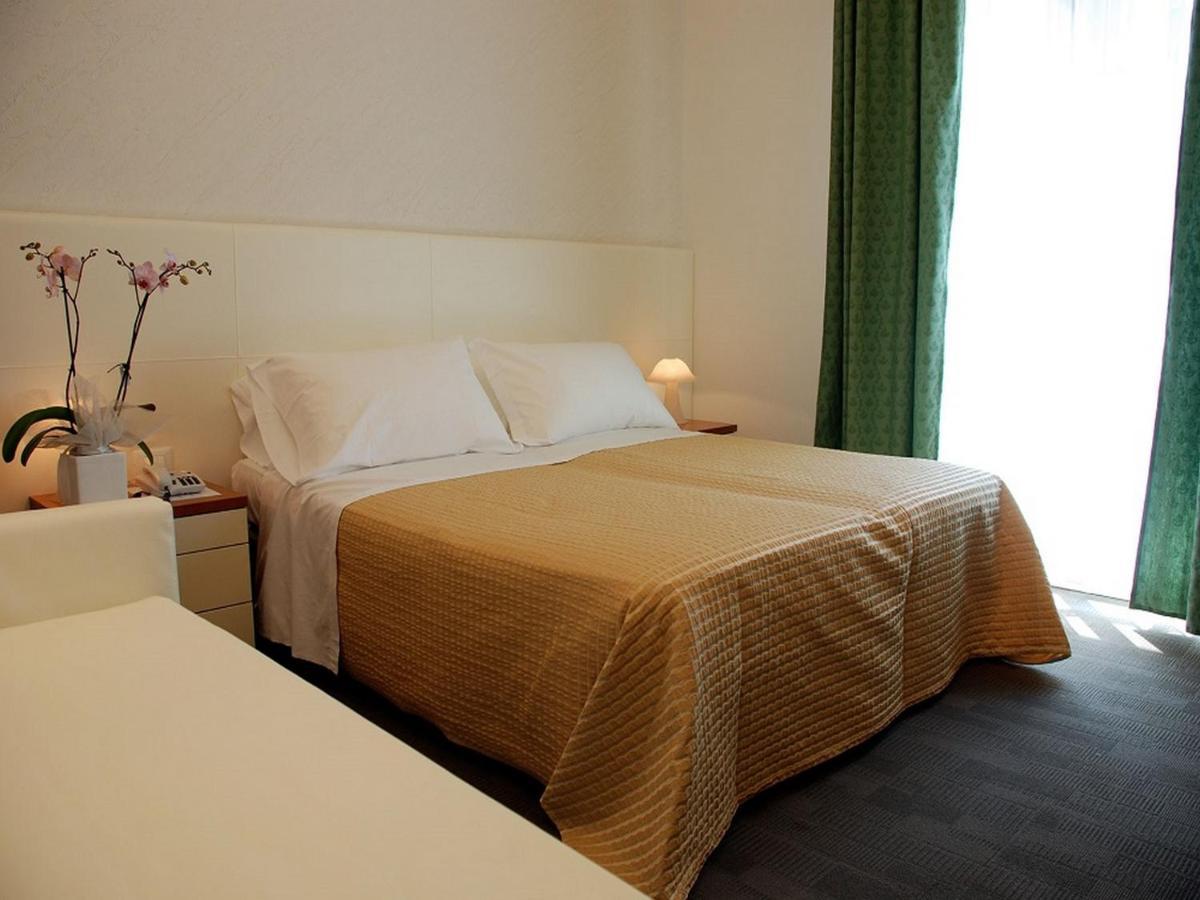 Hotel Sorriso Milano Marittima Zewnętrze zdjęcie