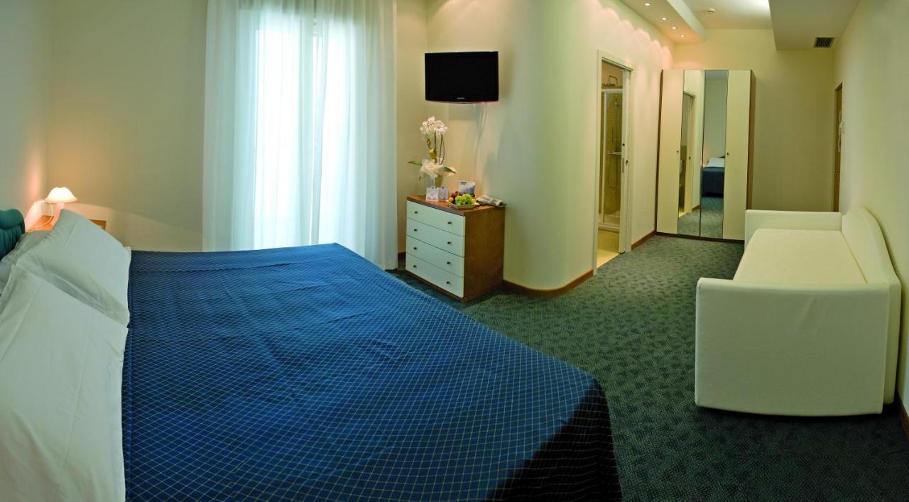 Hotel Sorriso Milano Marittima Zewnętrze zdjęcie