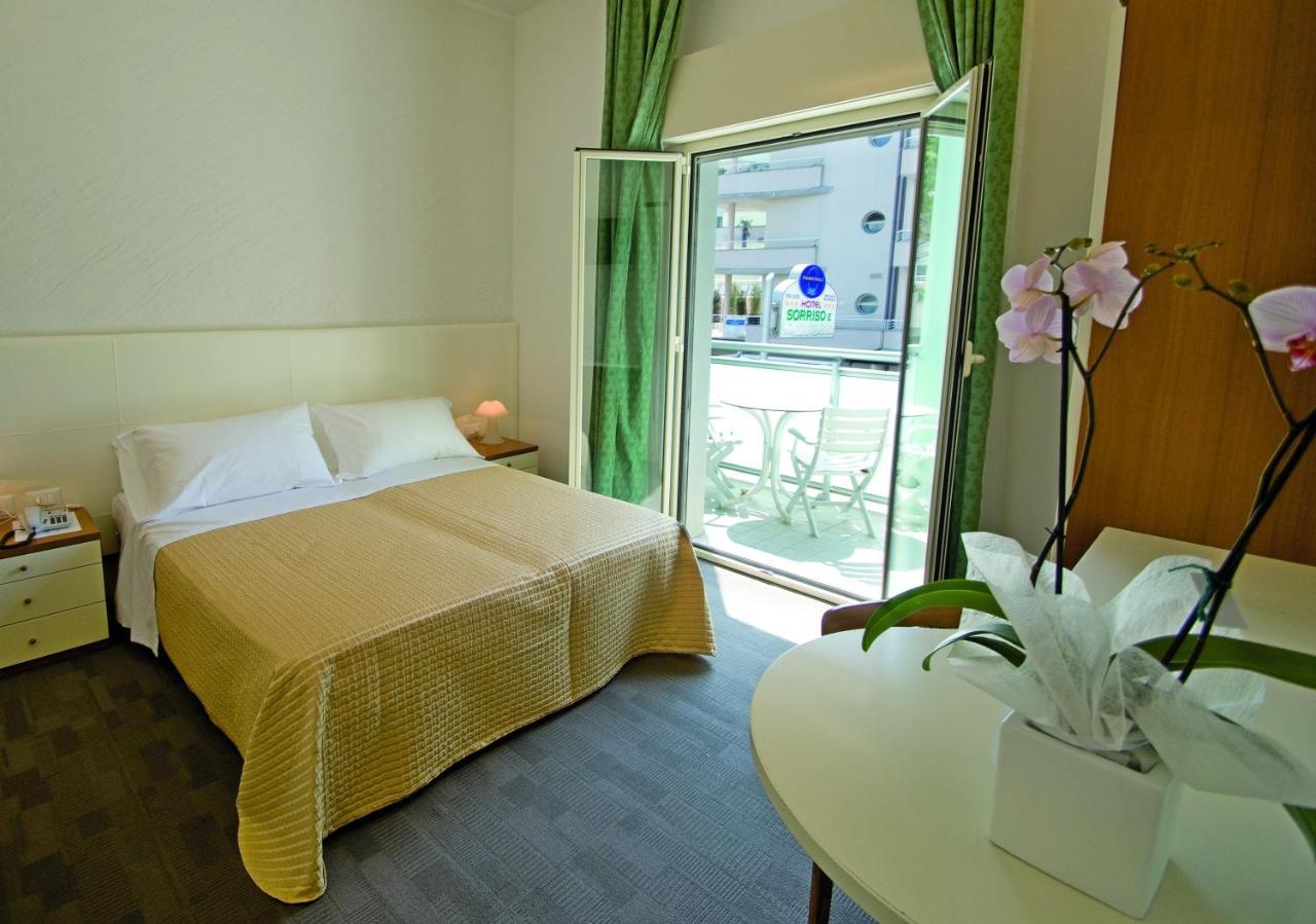 Hotel Sorriso Milano Marittima Zewnętrze zdjęcie