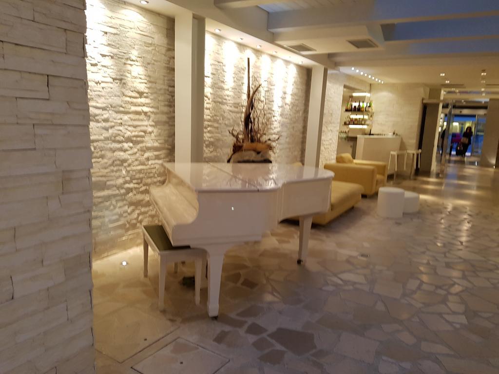 Hotel Sorriso Milano Marittima Zewnętrze zdjęcie