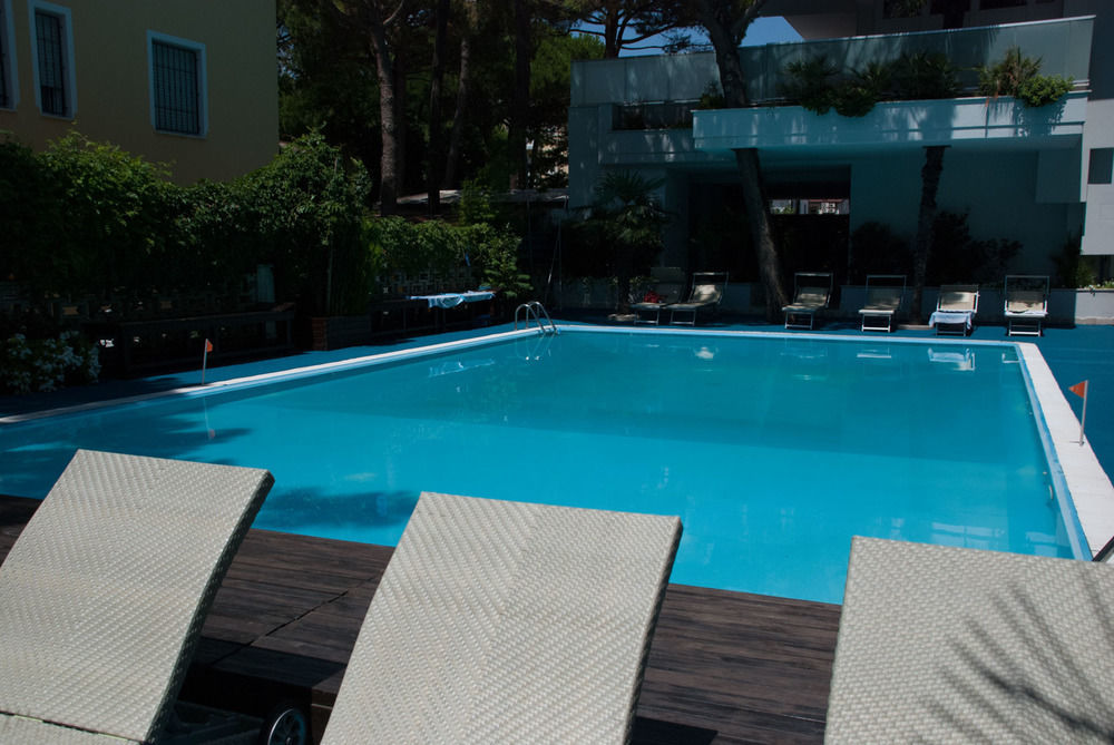 Hotel Sorriso Milano Marittima Zewnętrze zdjęcie