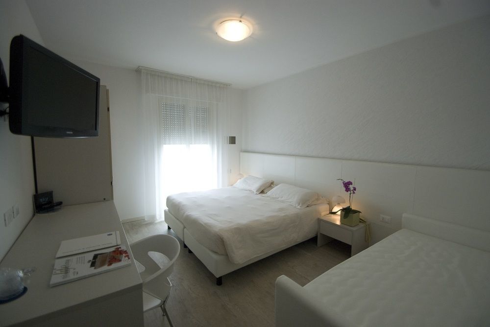 Hotel Sorriso Milano Marittima Zewnętrze zdjęcie