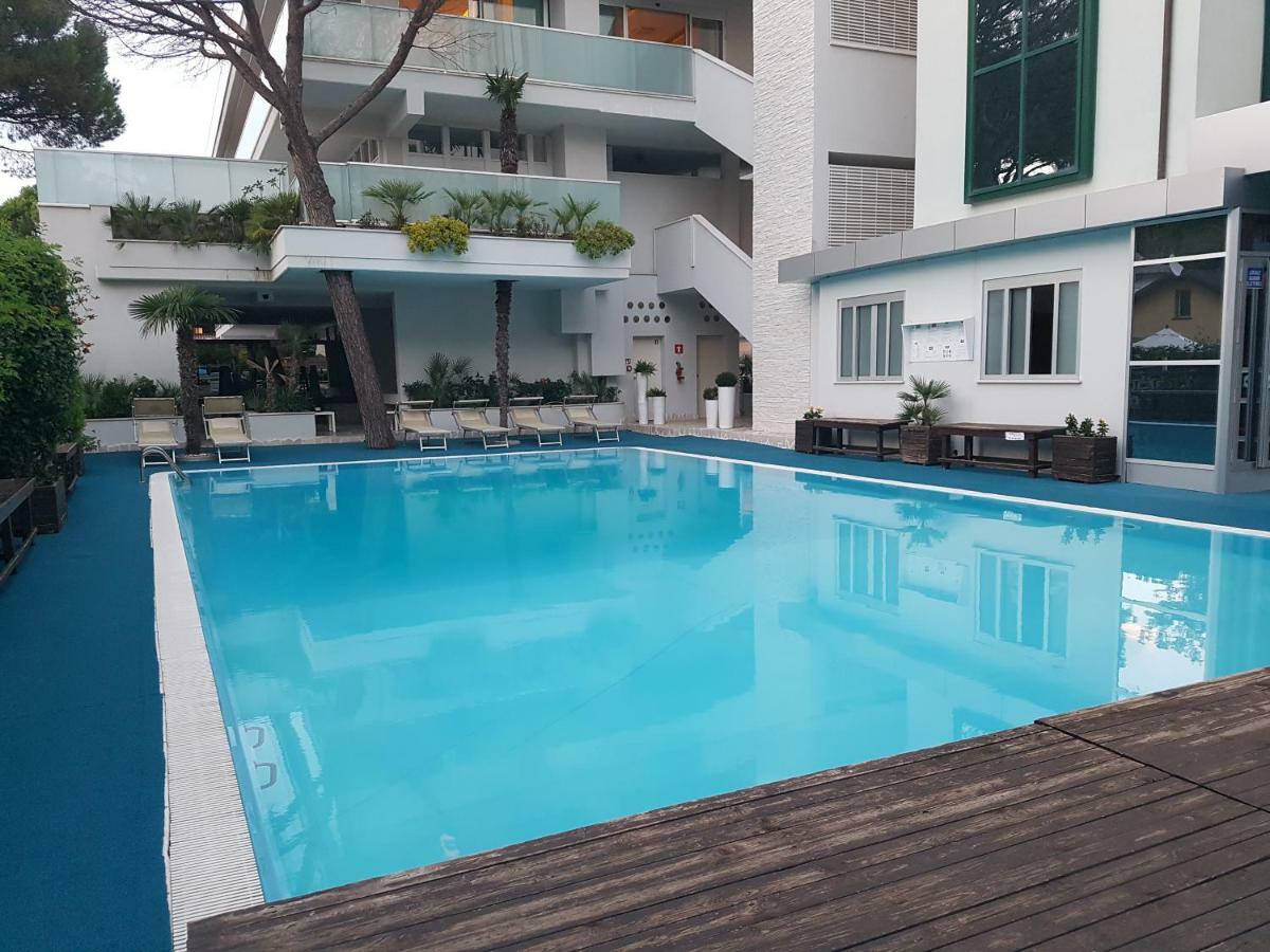 Hotel Sorriso Milano Marittima Zewnętrze zdjęcie